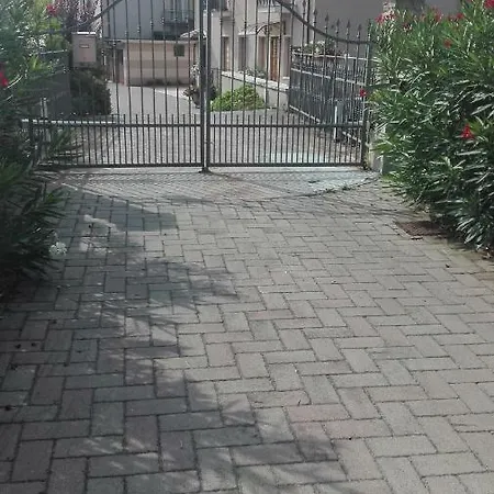 San Luigi アパート バルドリーノ